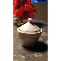 Vintage Bonboniere in Edel Schlichter Form Vintage Bonboniere in Edel Schlichter Form von RetromaniaDE