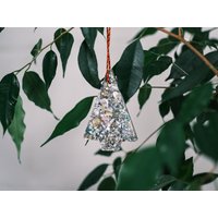 Recycled Cd Weihnachtsbaum-Hängedekoration Mit Upcycled Paracord - Umweltfreundliche Weihnachtskugel-Verzierung Recycled Cd Weihnachtsbaum-Hängedekoration Mit Upcycled Paracord - Umweltfreundliche Weihnachtskugel-Verzierung von ReviveInnovations