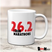 26, 2 I Run Marathons Tasse | Laufende Geschenk-Tasse Marathon Geschenk Marathonläufer von RevoMugs