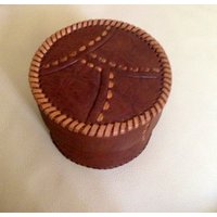 Vintage Runde Leder Schmuckbox Vintage Runde Leder Schmuckbox von RewindYourMind