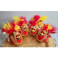 Karneval Limitierte Edition Von Vier Handgefertigte Weihnachtsornamente in Rot Und Gold von ReynoldsGrahamDesign