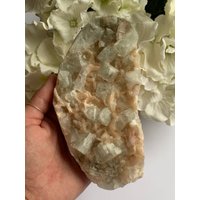 Pfirsich Stillbite Mit Apophyllit Exemplar, Freeform von RhiCreates4