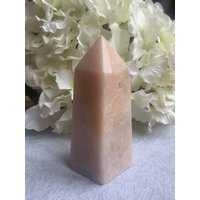 Rosa Amethyst Obelisk von RhiCreates4