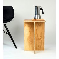 Holzhocker -Beistelltisch - Kaffeetisch Pflanzenständer Für Innenräume Endtisch -Nachttisch Moderner von RhysBoscoDesign