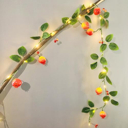 Künstliche Hagebutten Girlande Faux Obst Granatapfel Reben Hängende Beeren Fee LED Lichterkette Batteriebetrieben für Weihnachtsfeiertagsdekoration (Granatapfel Lichterkette) von Riaxuebiy