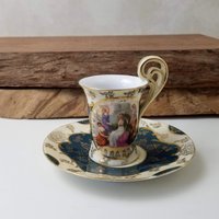 Grün Und Gold Porzellan Schokolade Oder Espresso-Tasse Untertasse, Victoria Über Krone Kennzeichnung, Portrait-Tasse Untertasse von RibbonsandGlass