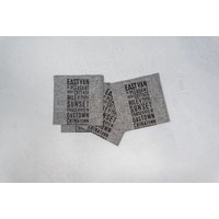 East Van Bus Schriftrollen Servietten von RidingThePine