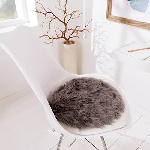 riess-ambiente.de Kuscheliges Kunstfell Mary 34cm grau Faux-Fur runde Sitzauflage von Riess Ambiente