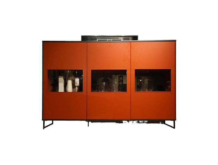 Rietberger Möbelwerke Standvitrine Highboard Kara Frame 73098 Front Lack Ziegelrot Rot Rietberger Möbelwerke Standvitrine Highboard Kara Frame 73098 Front Lack Ziegelrot Rot von Rietberger-Möbelwerke