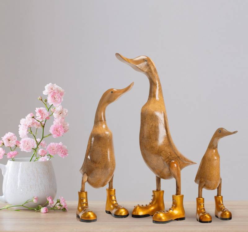 Rikmani Dekofigur Holzfigur Ente, Handgefertigte Dekoration aus Holz, Geschenk, Perfekt als Deko & Geschenk zu jedem Anlass Rikmani Dekofigur Holzfigur Ente, Handgefertigte Dekoration aus Holz, Geschenk, Perfekt als Deko & Geschenk zu jedem Anlass von Rikmani