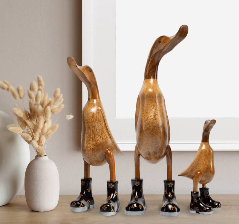 Rikmani Dekofigur Holzfigur Ente, Handgefertigte Dekoration aus Holz, Geschenk, Perfekt als Deko & Geschenk zu jedem Anlass Rikmani Dekofigur Holzfigur Ente, Handgefertigte Dekoration aus Holz, Geschenk, Perfekt als Deko & Geschenk zu jedem Anlass von Rikmani