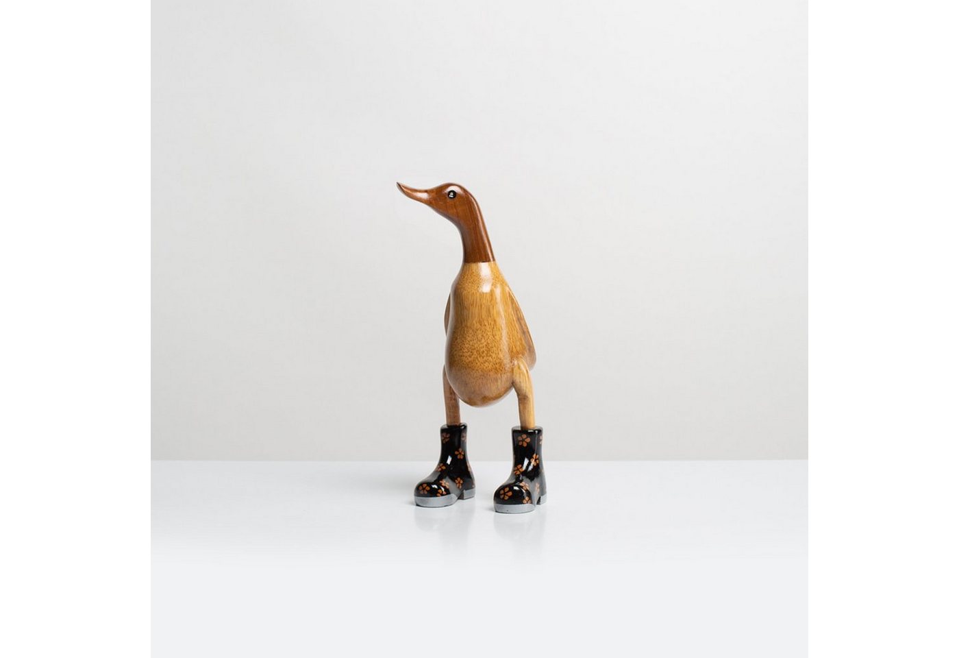 Rikmani Dekofigur Holzfigur Ente Stiefel - Handgefertigte Dekoration aus Holz Geschenk (3-er Set), 3 Holzarten von Rikmani