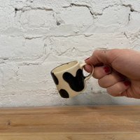 Handbemalte Keramik Kuh Espressotasse Handbemalte Keramik Kuh Espressotasse von RiseandShineCeramics