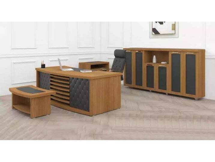 JVmoebel Büromöbel-Set Luxuriöses Holz Möbel Set für Büro – Schreibtisch und Schrank, (4-tlg., Schreibtisch, Couchtisch, Beistelltisch, Schrank) von Ritzenhoff-&-Breker