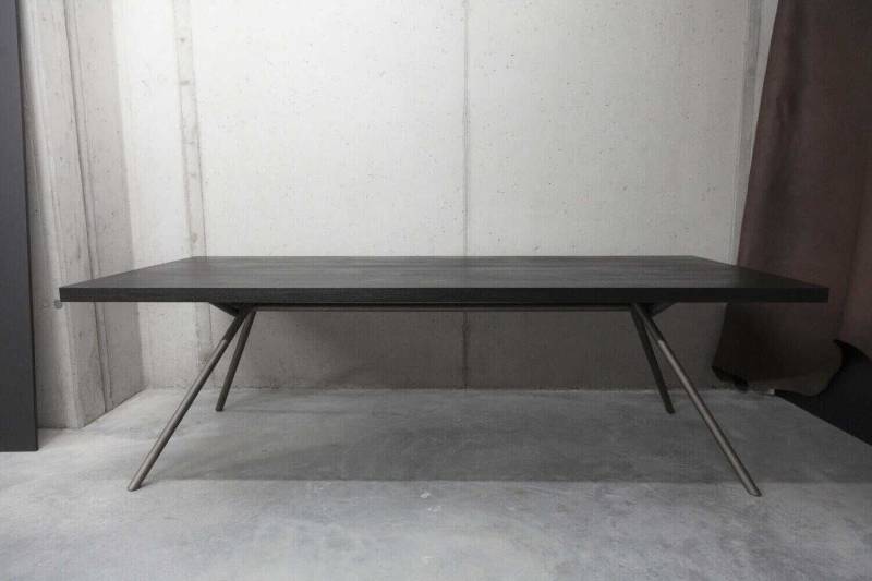 Tisch Iron Light Squared Eiche Mit Knoten von Riva1920