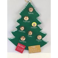 Personalisierte Familie Weihnachtsbaumschmuck Handbemaltes Holz 2025 - 5-Köpfige Familie, 6-Köpfige 7-Köpfige 8-Köpfige Bis Zu 16 Gesichter von RobinJoysNest