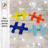 Autismus Puzzleteile, Mit Oder Ohne Worte Autism Awareness, Puzzleteile Für Kranz, Handgefertigte Holzkranzanhänge, Rotkehlchen-Kranz von RobinWreathNStitches