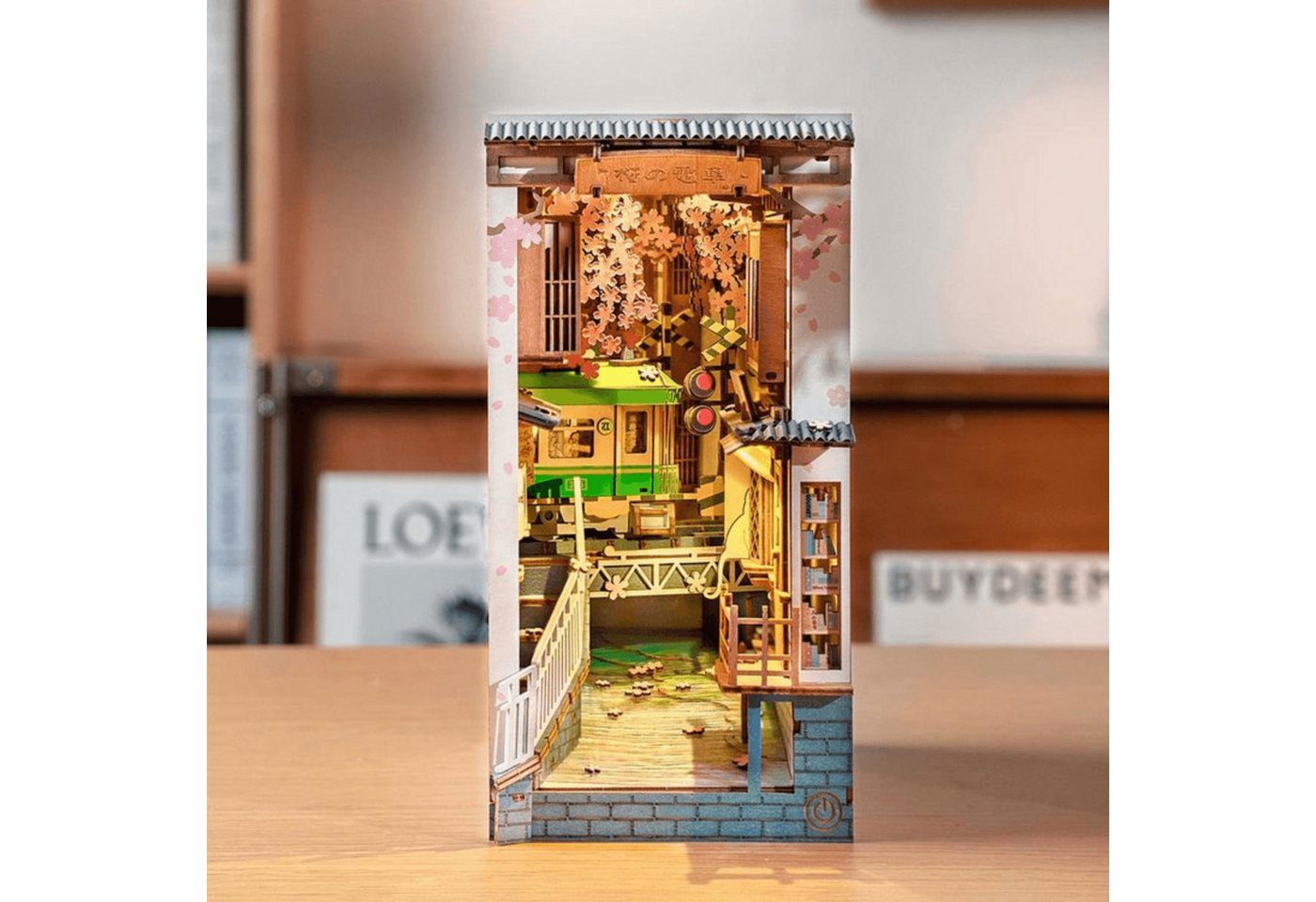 Robotime Buchstütze Robotime Sakura Densya, Rolife Diorama Robotime Buchstütze Robotime Sakura Densya, Rolife Diorama von Robotime