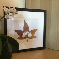 Blattschnitzerei Gerahmt Mit Rentier Und Kiefern von RobyHandmadeAtelier