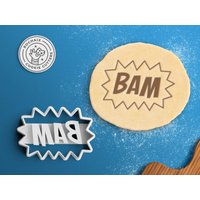 Superhelden-Ausstechform - Bam Comic-Ausstechform Superheld-Ausstechform Superhelden-Ausstechform - Bam Comic-Ausstechform Superheld-Ausstechform von RochaixCookieCutters