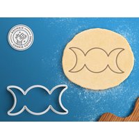 Triple Moon Cookie Cutter - Pagan Göttin Ausstechform von RochaixCookieCutters
