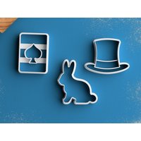 Zauberhafte Ausstechform - Zauberer Geschenk Magie Set Kekse Karte Geburtstag Party Hut Kaninchen Häschen von RochaixCookieCutters