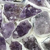 Hell Lila Amethyst Gruppe - Natürliche Rohe Hell Per Stück 1, 5 Oder 10 | Rk133Ts von RockParadise