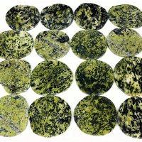 Jadeita Freeform Kristall-Untersetzer Mit Rohen Kanten | Hw5-D von RockParadise