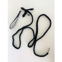 Geschenk Für Mama, Makramee Hundeleine von Roedeerhandmadecraft