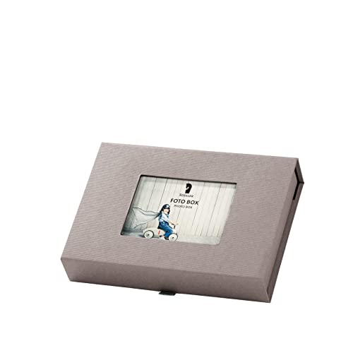 Rössler Fotobox Aufbewahrungsbox | Foto Aufbewahrung für 13x18cm Fotos | Foto Organizer Box | Storage Boxes | Foto Aufbewahrungsbox mit Deckel | Maße: 203x45x147mm | 1 Stück | Farbe: Grau | Taupe von Rössler Papier