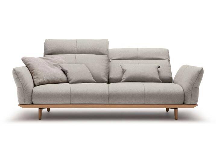 3-Sitzer CR.460 , grau (seidengrau 044, 12), B:208cm H:103cm T:100cm, Chenille COCO (72% Polyester 15% Baumwolle 13% Polyacryl), CREATION BY ROLF BENZ, Sofas, Sockel in Eiche, Füße Eiche natur, Breite 208 cm von Rolf-Benz