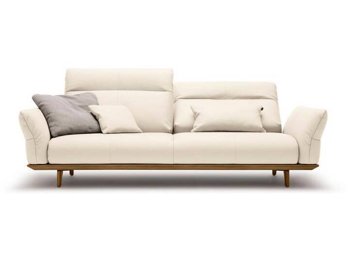 Creation BY ROLF BENZ 3,5-Sitzer CR.460 Designsofa mit erstklassigem Sitzkomfort, Sockel und Füße in Nussbaum, Breite 228 cm, weiß, perlweiß 534-12 von Rolf-Benz