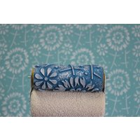 Patroon Verfroller No61, Wilde Rozen, Patroon, Verfroller Voor Muurdecoratie, Roller, 15cm, Ontwerpen Van Patroonverfrollers Patroon Verfroller No61, Wilde Rozen, Patroon, Verfroller Voor Muurdecoratie, Roller, 15cm, Ontwerpen Van Patroonverfrollers von RollerRock