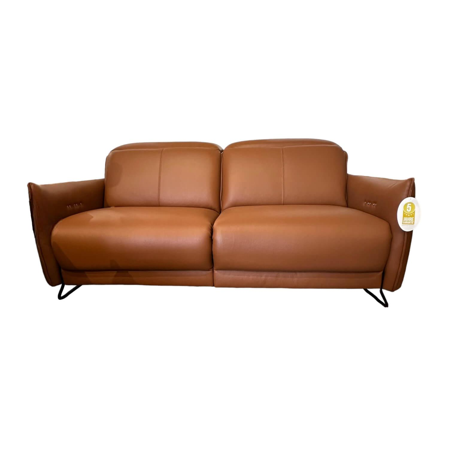 Sofa Vitis Leder Montana Cognac Braun Füße 01BL Black Schwarz Mit Ausklappbarer ... von Rom