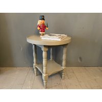 Antiker Runder Beistelltisch Antiker Runder Beistelltisch von RomAntikandrea