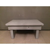 Rustikaler Antiker Kleiner Tisch von RomAntikandrea