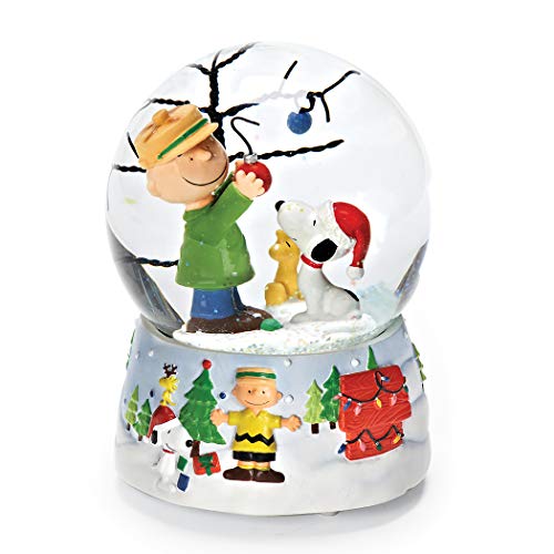 Roman Peanuts Charlie Brown and Snoopy O Christmas Tree Musical Water Globe by von Roman