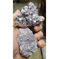 Rohe Rohe Lepidolith Cluster 1 Pfund Lot Brasilien Rohe Rohe Lepidolith Cluster 1 Pfund Lot Brasilien von Romanrocksminerals