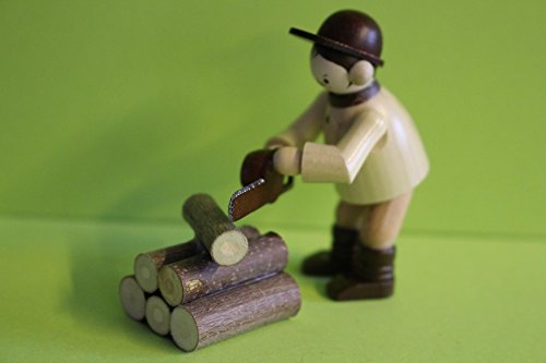 Romy Thiel FigurMann mit Motorsäge Höhe 6,0cm Natur Neuware Original aus dem Erzgebirge Romy Thiel FigurMann mit Motorsäge Höhe 6,0cm Natur Neuware Original aus dem Erzgebirge von Romy Thiel