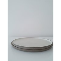 Handgefertigte Keramik Speiseteller | Geschirr 2Er Set Flache Weiße Servierplatten von RonitYamPottery