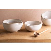 Handgemachte Medium/Große Weiße Keramik Rührschüssel, Glänzende Perle Weiß Deep Pottery Pantry Bowl Mit Ausgießer, Batter Schale, Hostess von RonitYamPottery