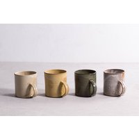 Vier Handgefertigte Kaffeebecher Aus Keramik, 4Er Set Keramik Teetassen, Natur Inspirierte Tassen Set, Bunte Kaffeebecher, Moderne Geschenk Für Mama von RonitYamPottery