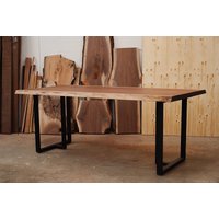 Nussbaum Esstisch, Metallbeine, Massivholztisch, Personalisierte Größe Rustikaler Live Edge Slab Großer Esstisch von Room3furniture