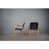 1 Von 2 Stühlen Design Alvar Aalto Modell 45 By Artek Made in Finnland von RoomLightDesign