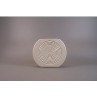 Kleine Weiße Keramik Vase Aus Den 1970Er Jahren Mit Kreismuster von RoomLightDesign