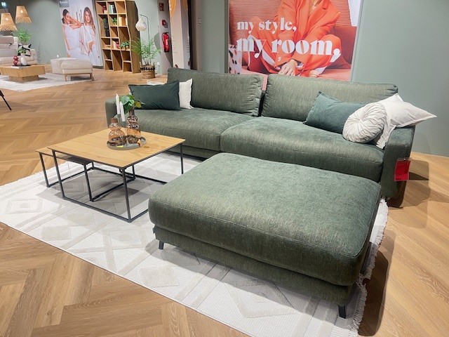 Roomio Megasofa mit Hocker NO. 4103 ca. B156 H86 T125 cm in Stoff Yelda green PG3/8 Roomio Megasofa mit Hocker NO. 4103 ca. B156 H86 T125 cm in Stoff Yelda green PG3/8 von Roomio