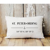 st. Peter-Ording Kissen 30x50 | Maritimes Dekokissen Nordsee Canvas Beige Mit Anker & Koordinaten Spo Geschenk von RoosGiftShop