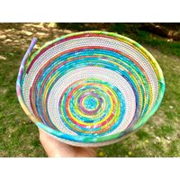Runder Regenbogen Tie Dye Korb Runder Regenbogen Tie Dye Korb von RopeBowlsbyAmyB