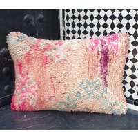 Oreiller Berbère, Taie D'oreiller Vintage Tapis Marocain, Housses De Coussin Berbère En Laine, Oreiller Boujaad, Coussin Oreiller Berbère, Taie D'oreiller Vintage Tapis Marocain, Housses De Coussin Berbère En Laine, Oreiller Boujaad, Coussin von RosaOilsmarrakech