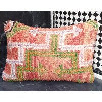 Oreiller Berbère, Taie D'oreiller Vintage Tapis Marocain, Housses De Coussin Berbère En Laine, Oreiller Boujaad, Coussin Oreiller Berbère, Taie D'oreiller Vintage Tapis Marocain, Housses De Coussin Berbère En Laine, Oreiller Boujaad, Coussin von RosaOilsmarrakech
